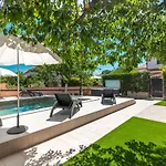 Beautiful In Barban-sajini Ferienhaus